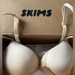 Skims Bra